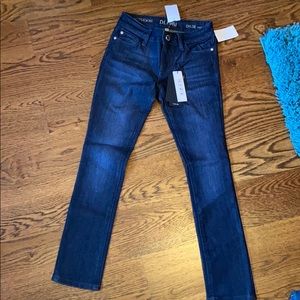 Girls Jeans. Size 10. Never been worn